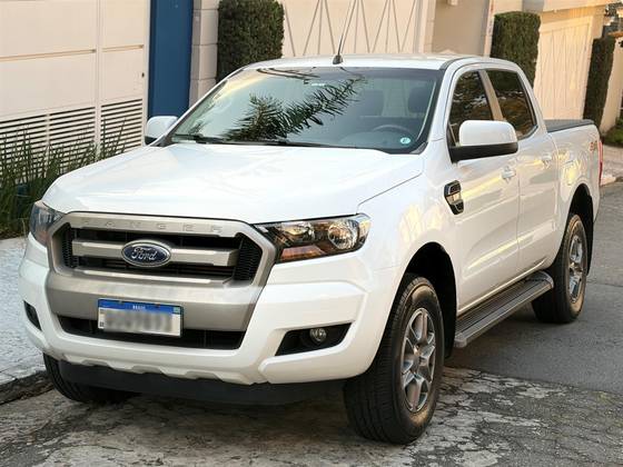 FORD RANGER 2.2 XLS 4X4 CD 16V DIESEL 4P AUTOMÁTICO